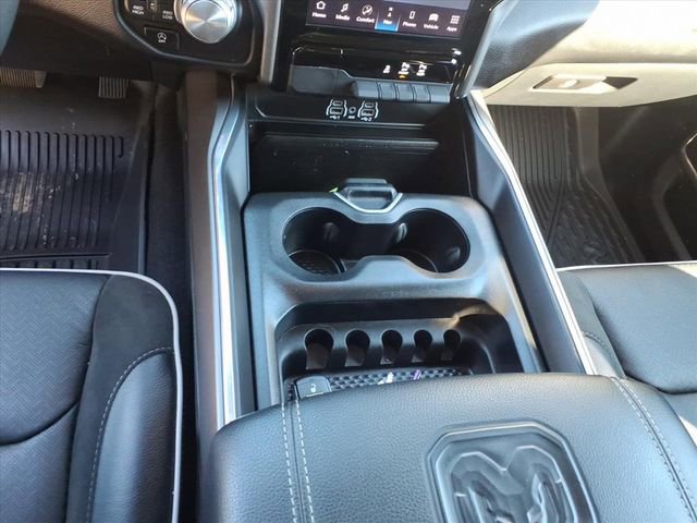 Used 2025 RAM 1500 Laramie AWD/4WD image 18