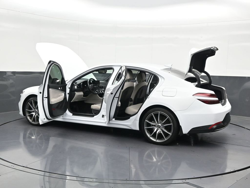 Used 2023 Genesis G70 2.0T RWD image 39