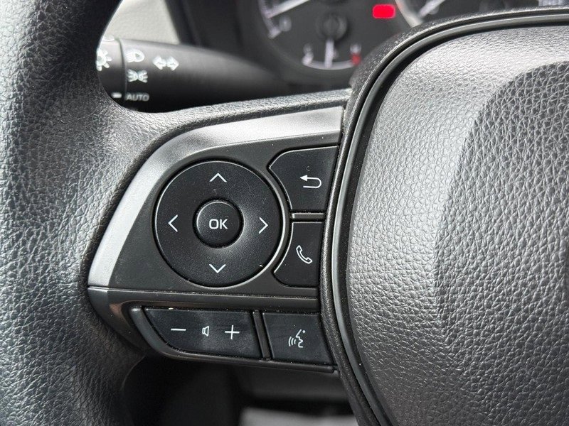 Used 2022 Toyota Corolla LE image 20