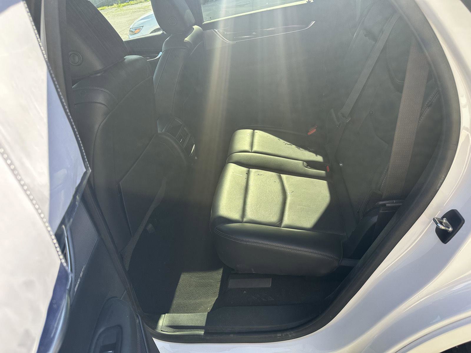 Used 2024 Cadillac XT5 Premium Luxury FWD image 16