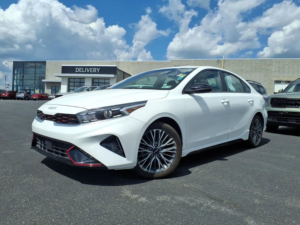 Used 2024 Kia Forte GT-Line FWD image 3