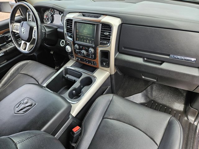 Used 2016 RAM 1500 Laramie w/ Convenience Group AWD/4WD image 25