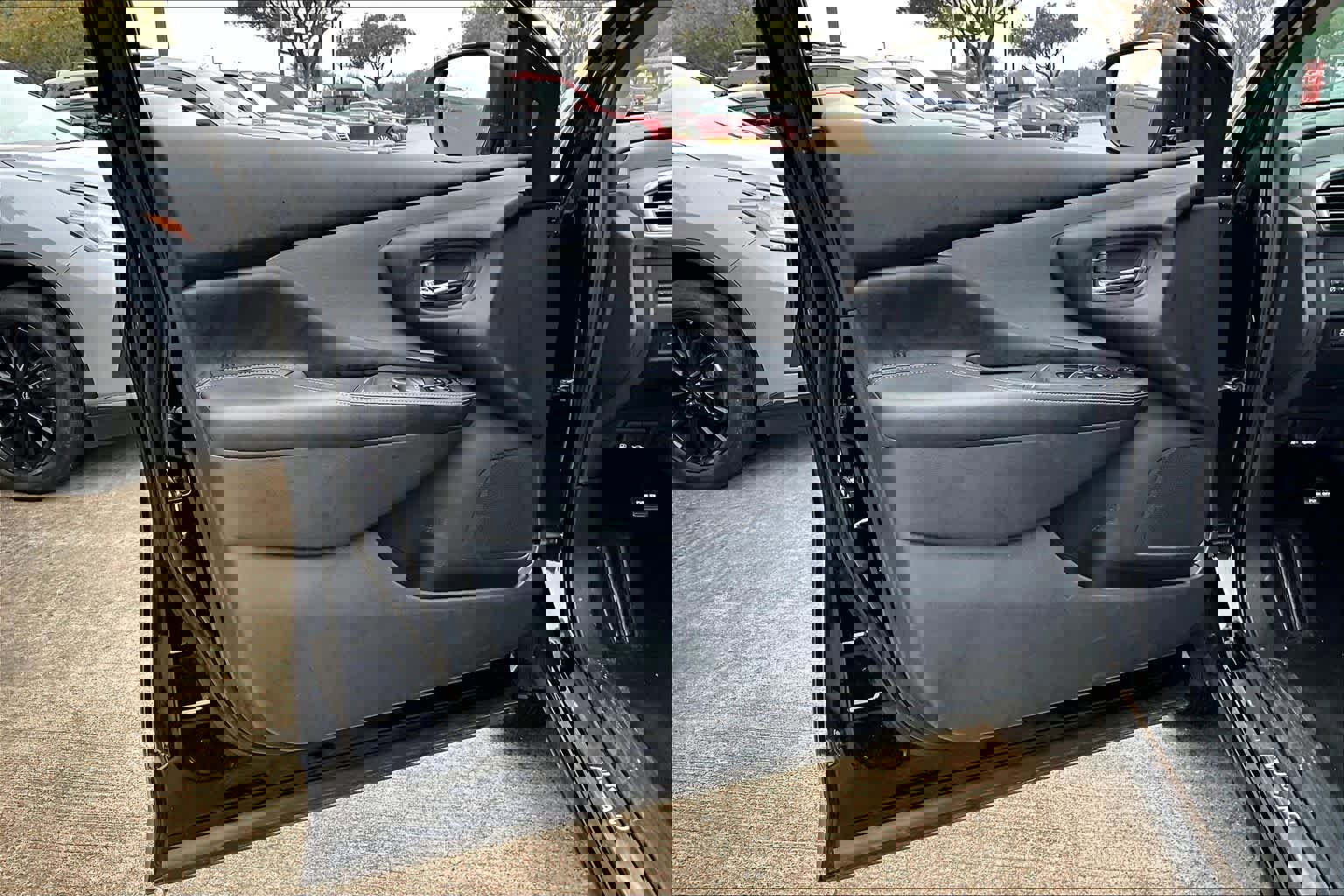 Certified 2024 Nissan Murano SV w/ SV Midnight Edition Package image 21