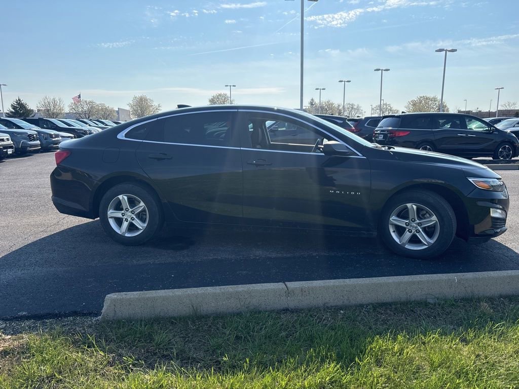 Used 2022 Chevrolet Malibu LS image 9