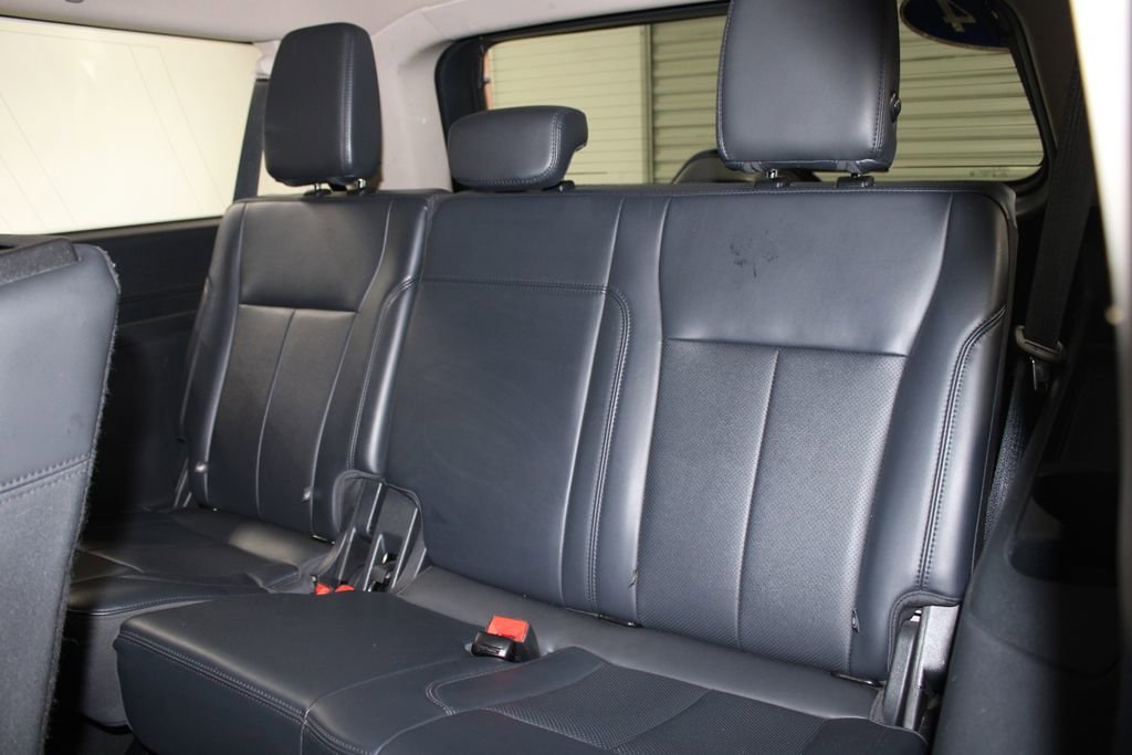 Used 2024 Ford Expedition Max XLT image 28