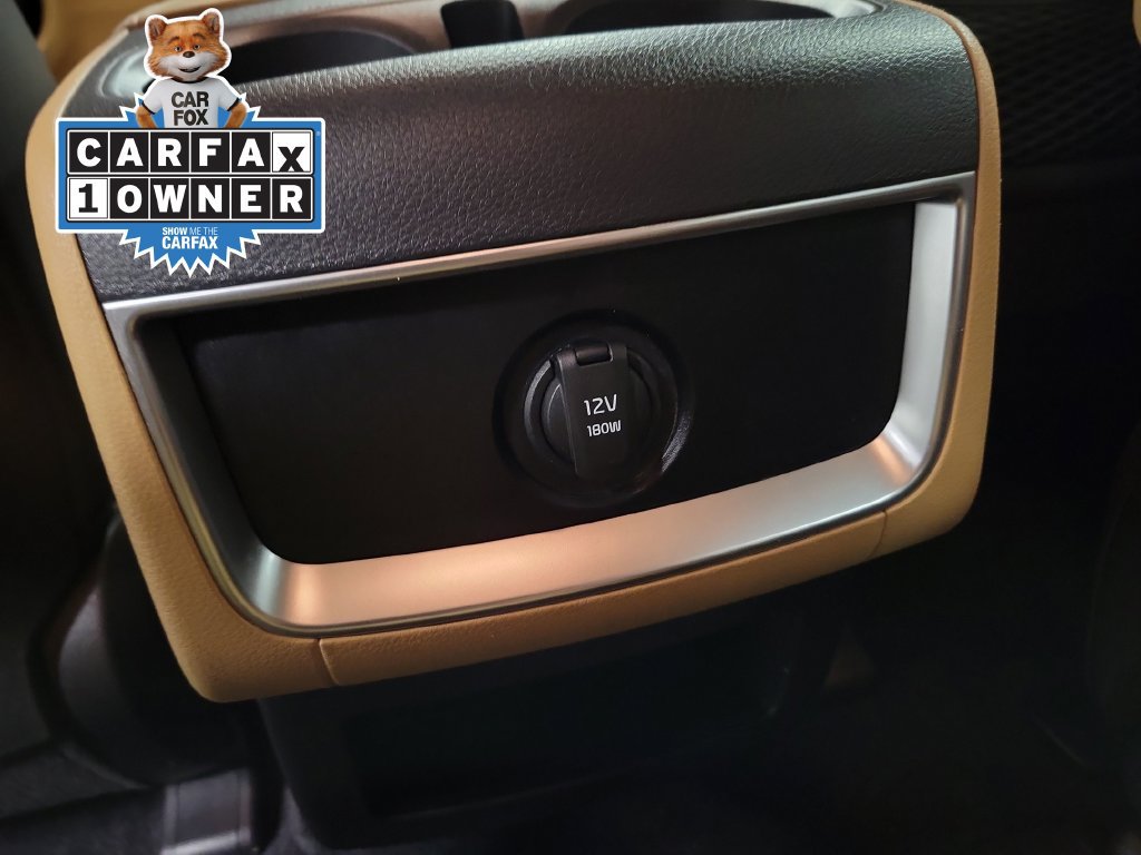 Used 2022 Kia Carnival LX FWD image 31