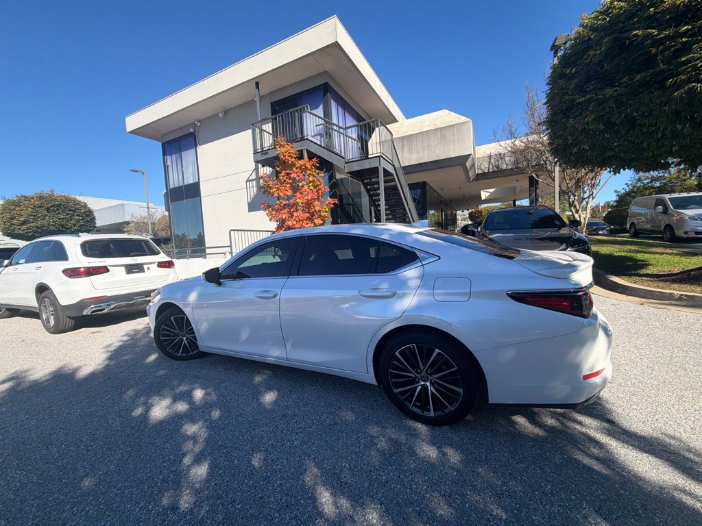 Certified 2025 Lexus ES 350 w/ Premium Package FWD image 17