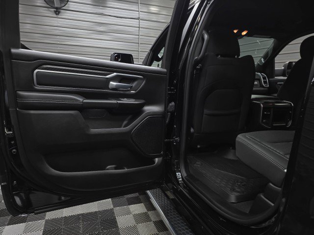 Used 2025 RAM 1500 Big Horn AWD/4WD image 35