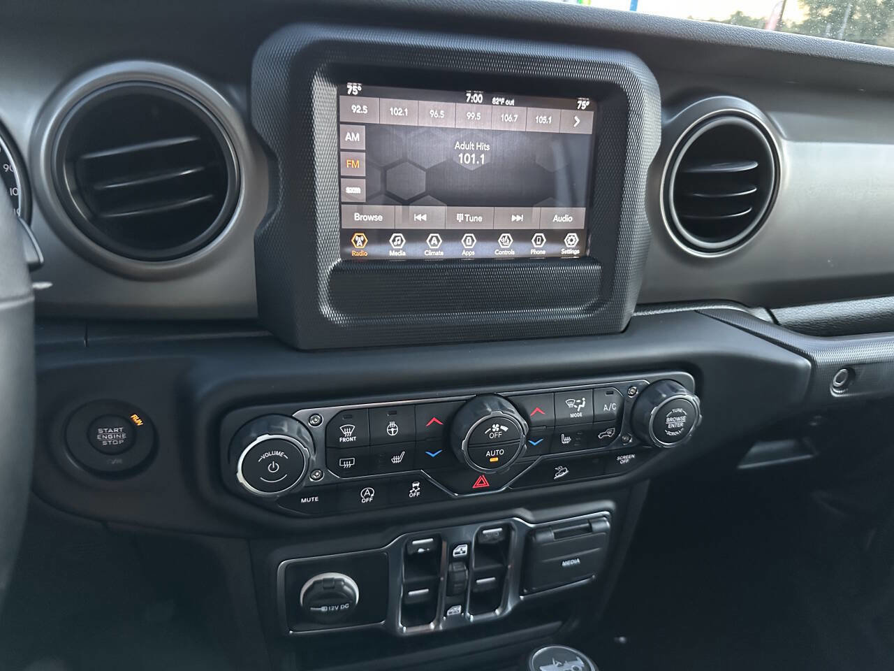 Used 2019 Jeep Wrangler Unlimited Sport S AWD/4WD image 55