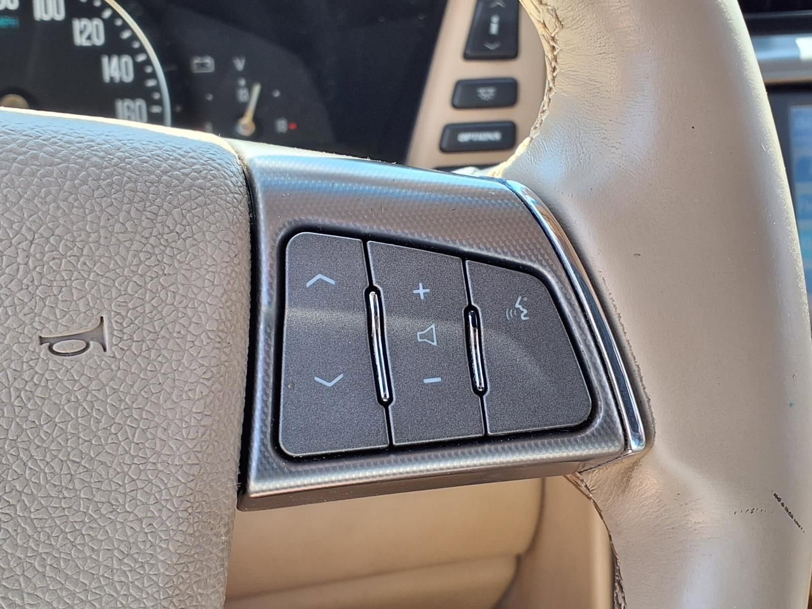 Used 2008 Cadillac XLR RWD image 22