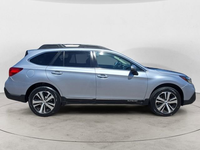 Used 2019 Subaru Outback 2.5i Limited AWD/4WD image 6