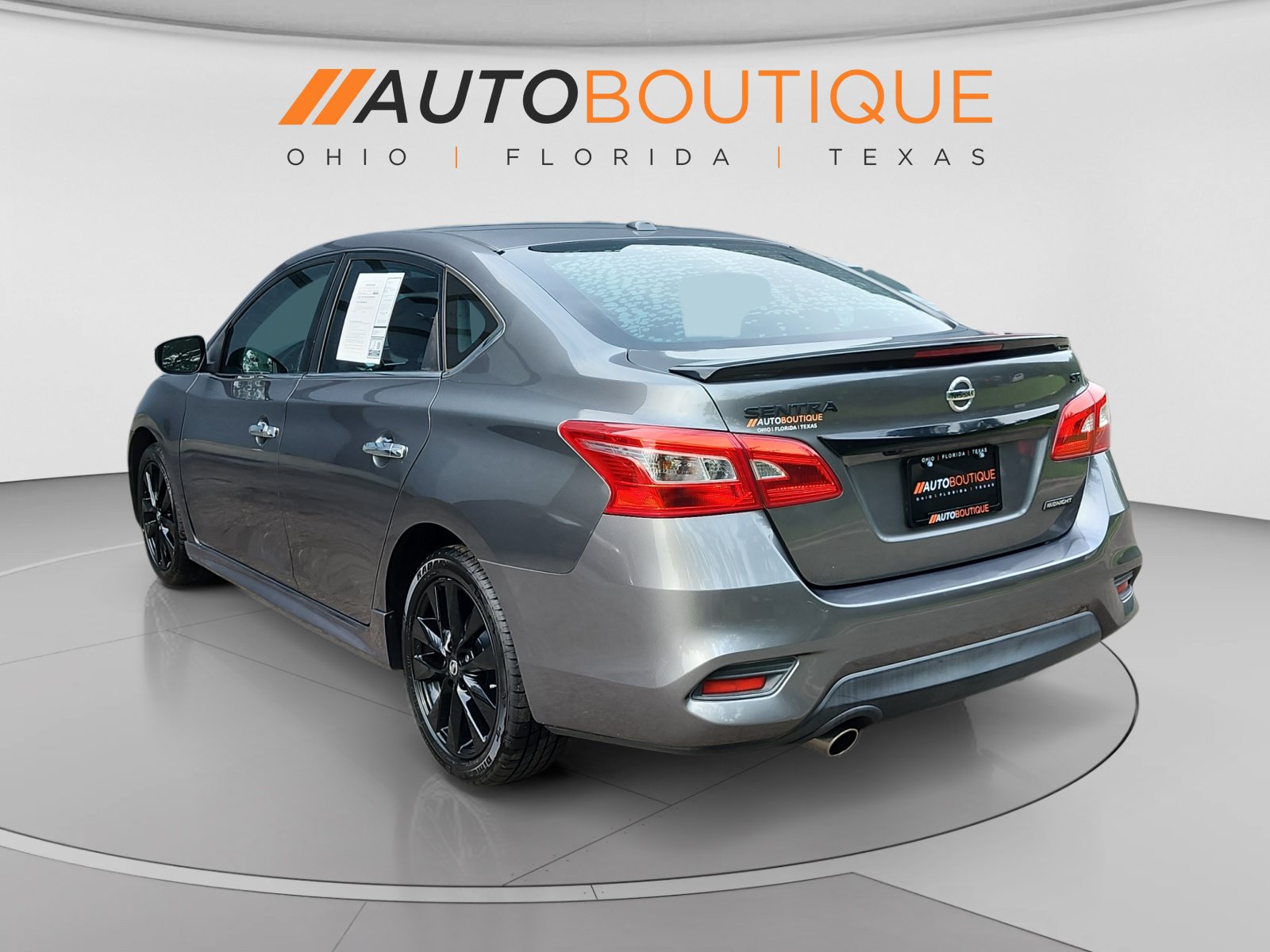 Used 2018 Nissan Sentra SR w/ SR Midnight Edition Package FWD image 6