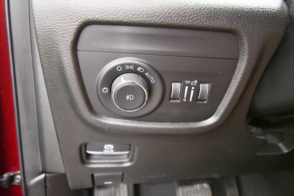 Used 2022 Jeep Grand Cherokee L Limited image 19