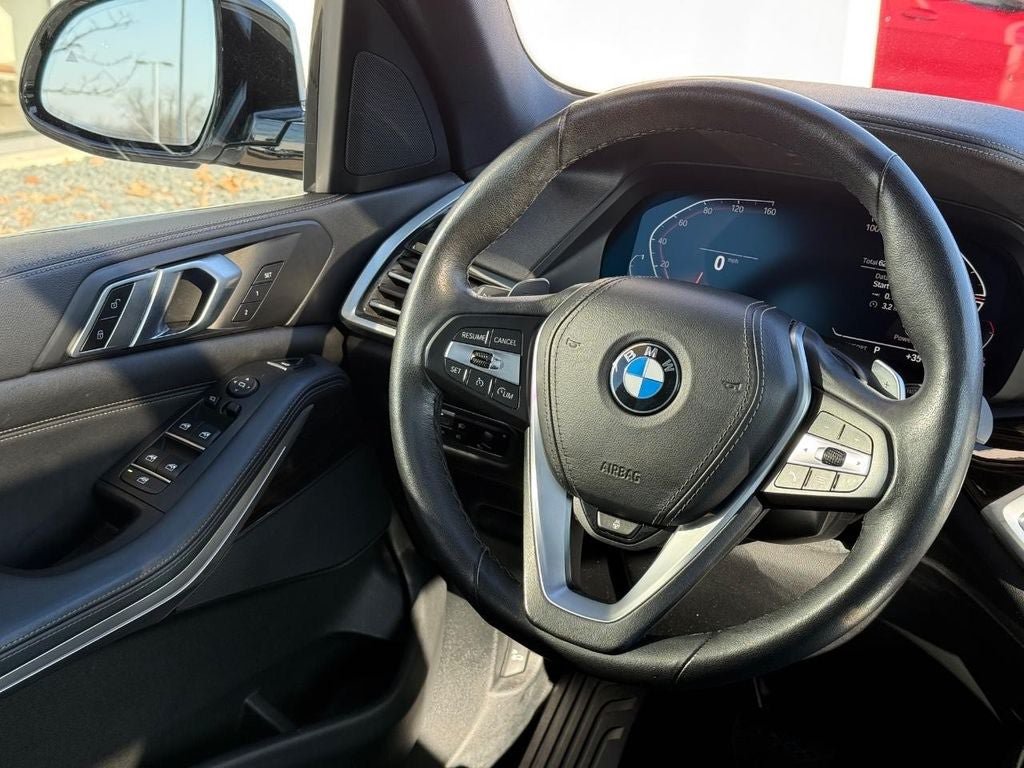 Used 2023 BMW X5 xDrive40i AWD/4WD image 14