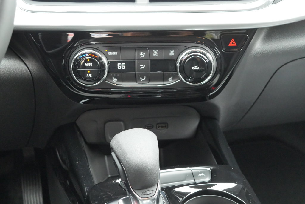 New 2026 Chevrolet Trax LT w/ Midnight Edition FWD image 19