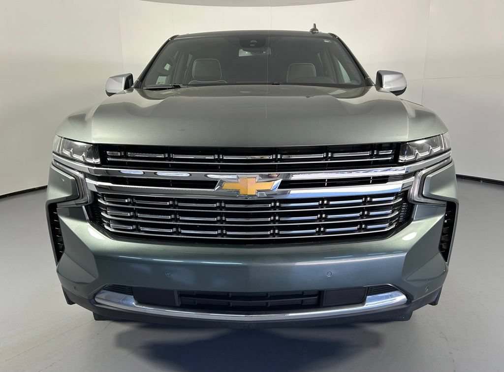 Used 2023 Chevrolet Suburban Premier AWD/4WD image 2