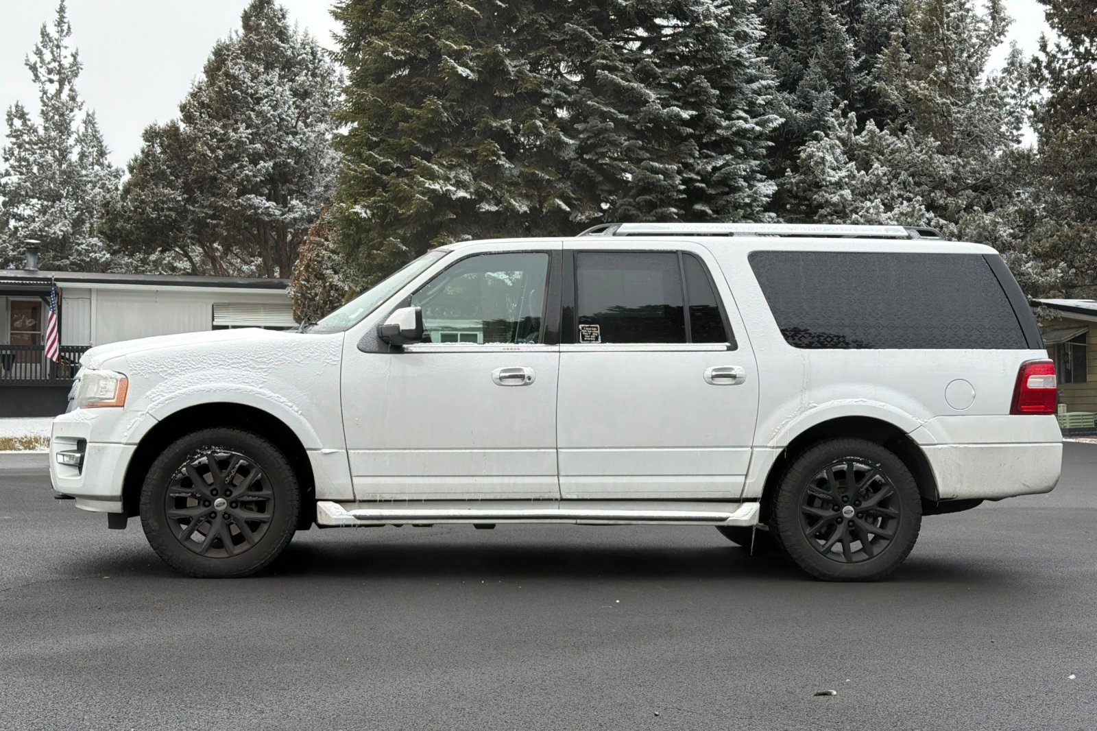 Used 2016 Ford Expedition EL Limited image 8