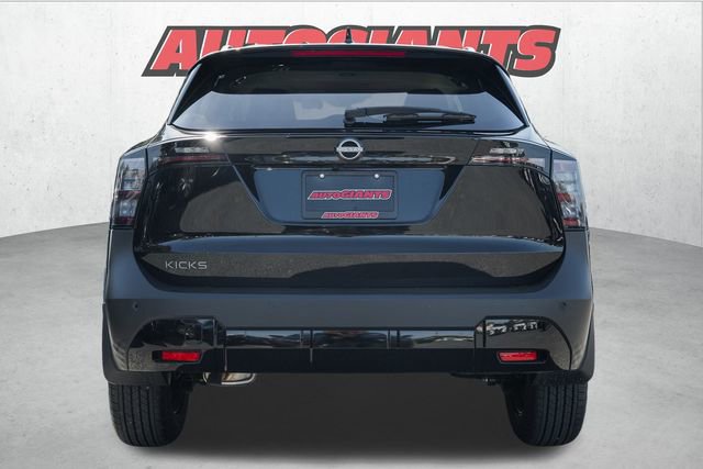 New 2026 Nissan Kicks SV image 5