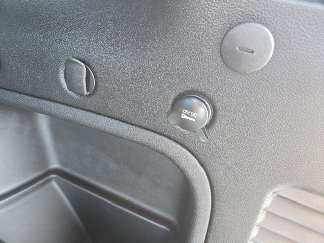 Used 2022 Jeep Grand Cherokee Laredo X image 6