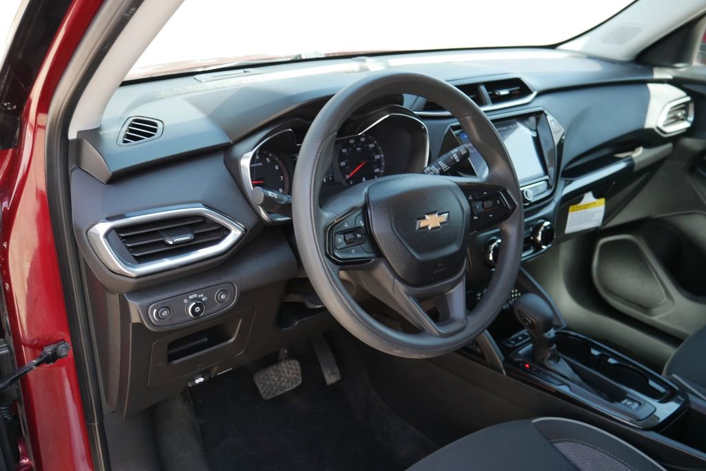 Used 2023 Chevrolet TrailBlazer LT w/ Convenience Package image 10
