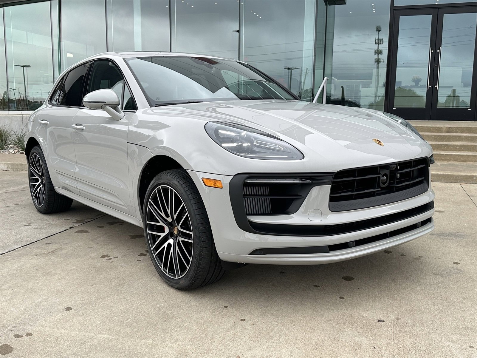 New 2026 Porsche Macan S image 9