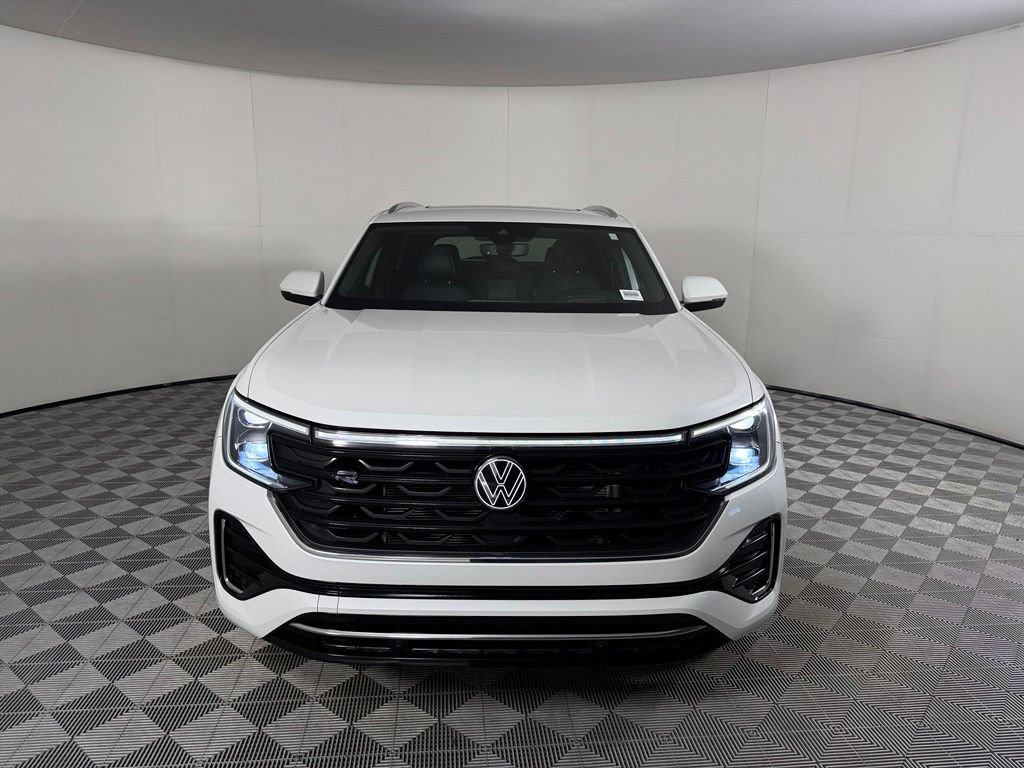 Used 2024 Volkswagen Atlas Cross Sport SEL R-Line AWD/4WD video 3
