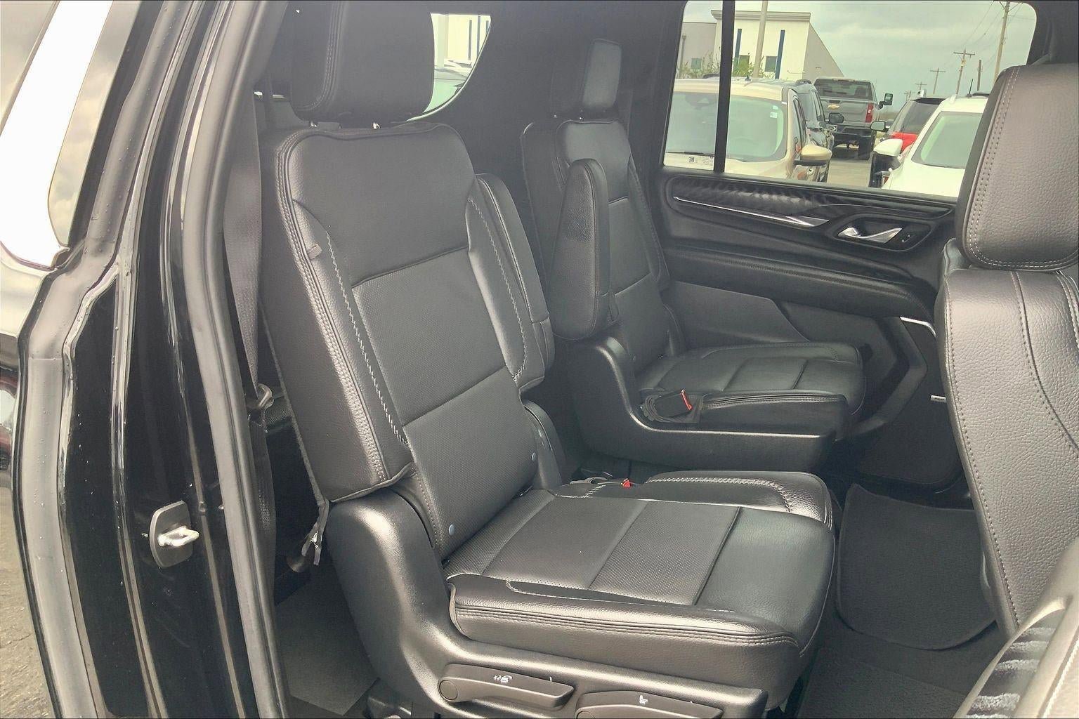Used 2023 GMC Yukon XL Denali AWD/4WD image 22
