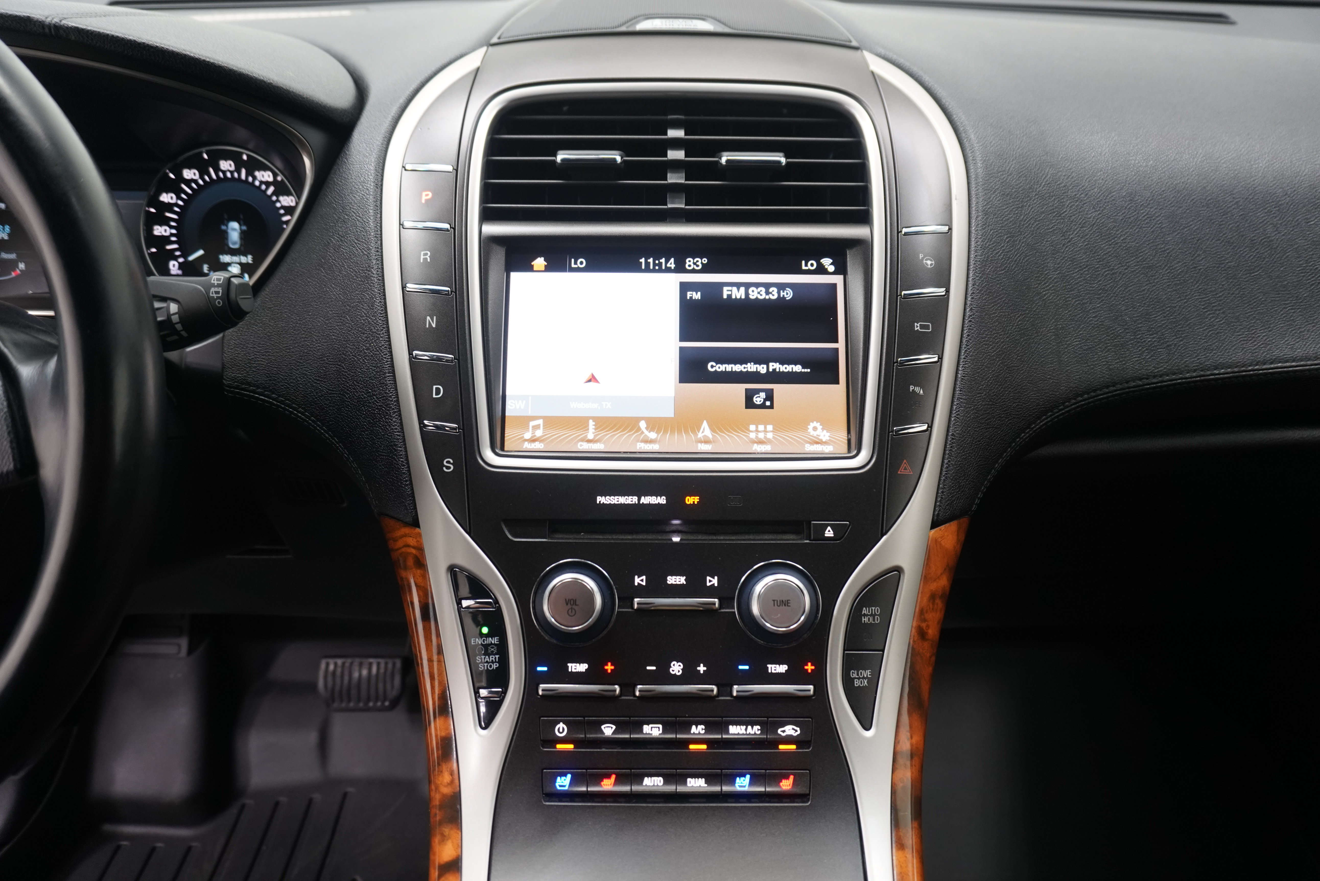 Used 2016 Lincoln MKX Reserve w/ Luxury Package FWD image 19