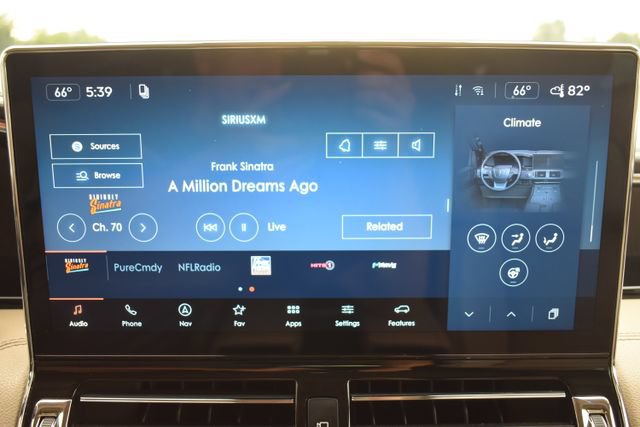 Used 2023 Lincoln Navigator L Reserve AWD/4WD image 32