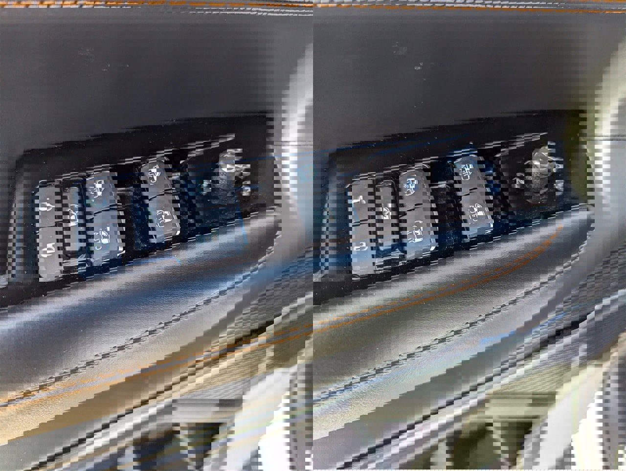 Used 2024 Jeep Grand Wagoneer L Series III image 30