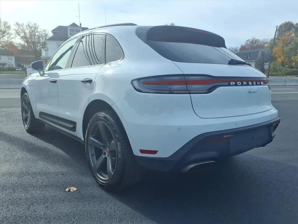 Used 2022 Porsche Macan image 5
