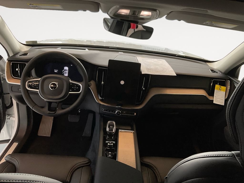New 2026 Volvo XC60 B5 Ultra w/ Protection Package Premier image 10