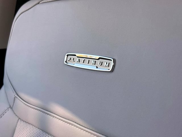Used 2025 Ford Expedition Platinum w/ Driver's Package AWD/4WD image 26