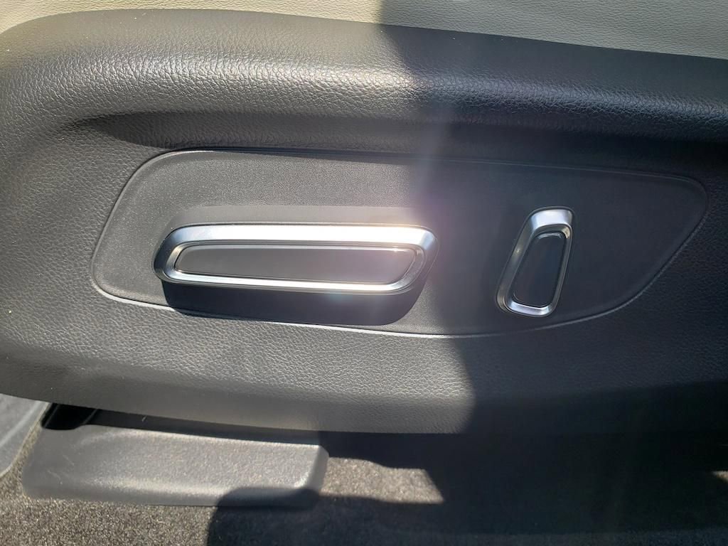 Certified 2025 Acura ADX A-Spec image 19