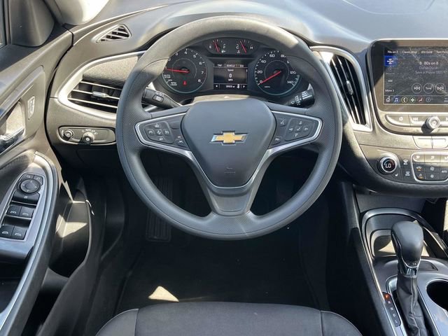 Used 2023 Chevrolet Malibu LT FWD image 17