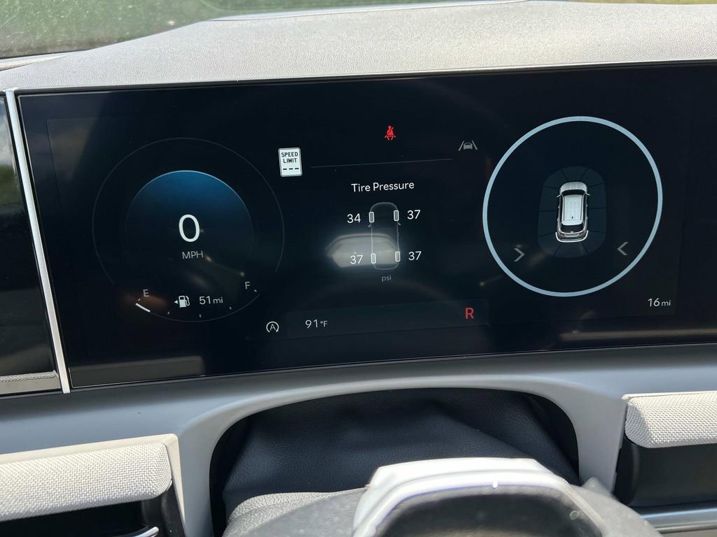 New 2025 Hyundai Tucson Limited FWD image 38