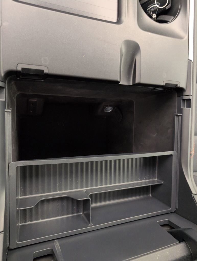 Used 2025 Ford Expedition Active image 48