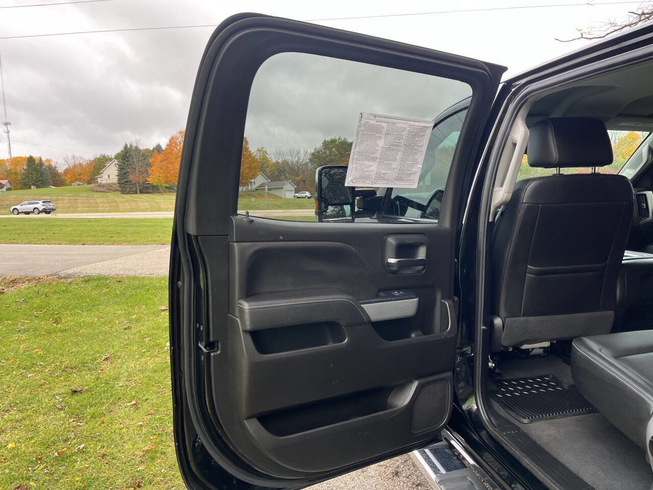 Used 2019 Chevrolet Silverado 2500 LTZ image 30