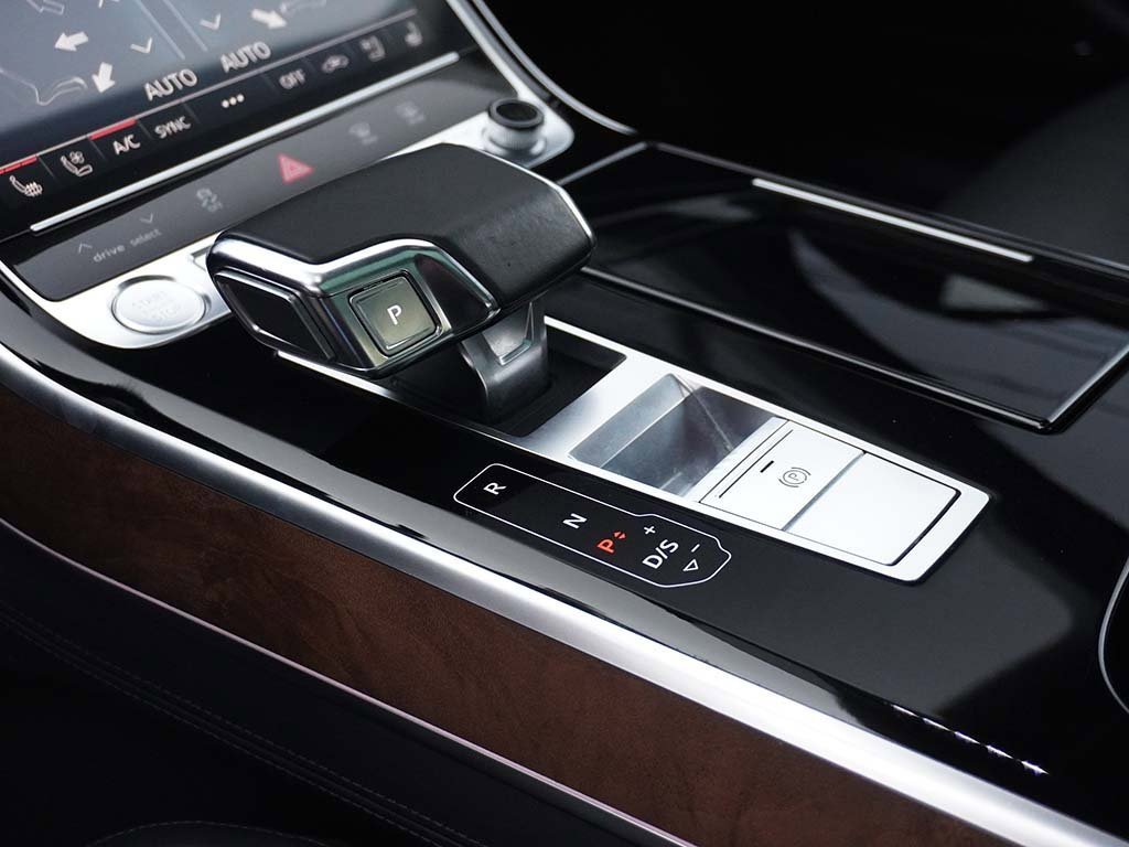 Used 2020 Audi A8 L 3.0T w/ Executive Package image 70