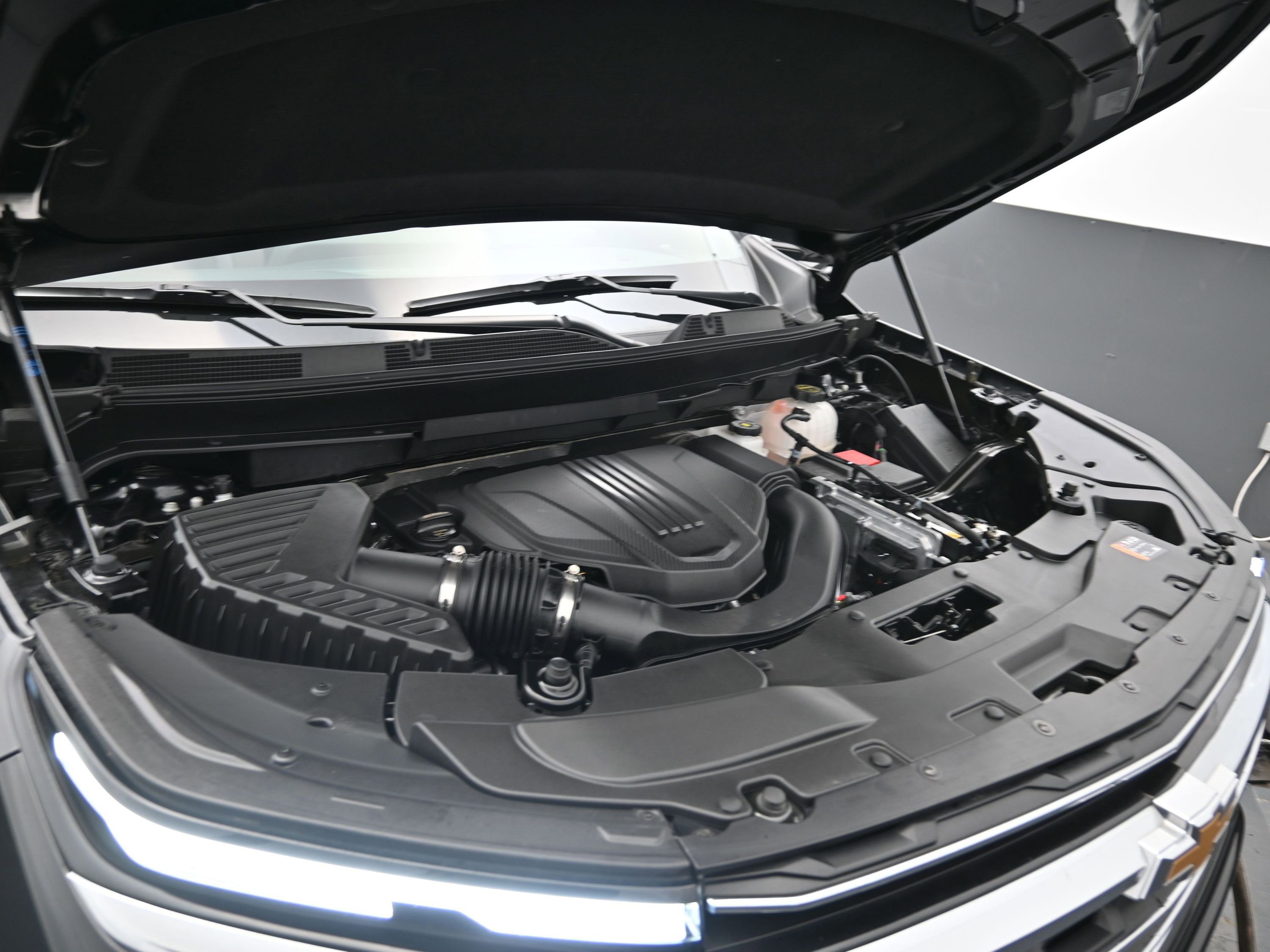 Used 2025 Chevrolet Traverse LT image 23