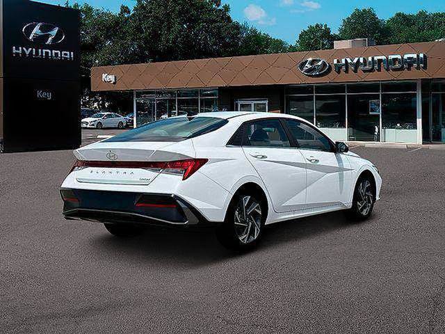 New 2025 Hyundai Elantra Limited FWD image 9