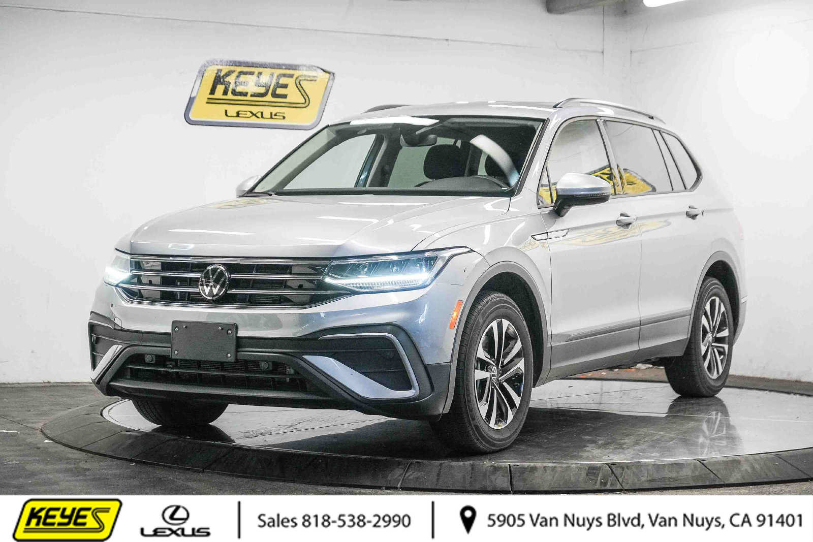Used 2024 Volkswagen Tiguan S FWD image 1