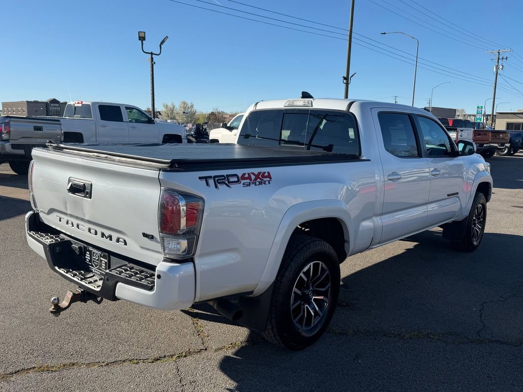 Used 2023 Toyota Tacoma TRD Sport w/ TRD Premium Sport Package AWD/4WD image 4