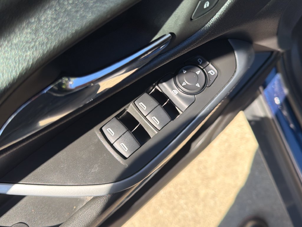 Used 2024 Chevrolet Trax LS FWD image 16