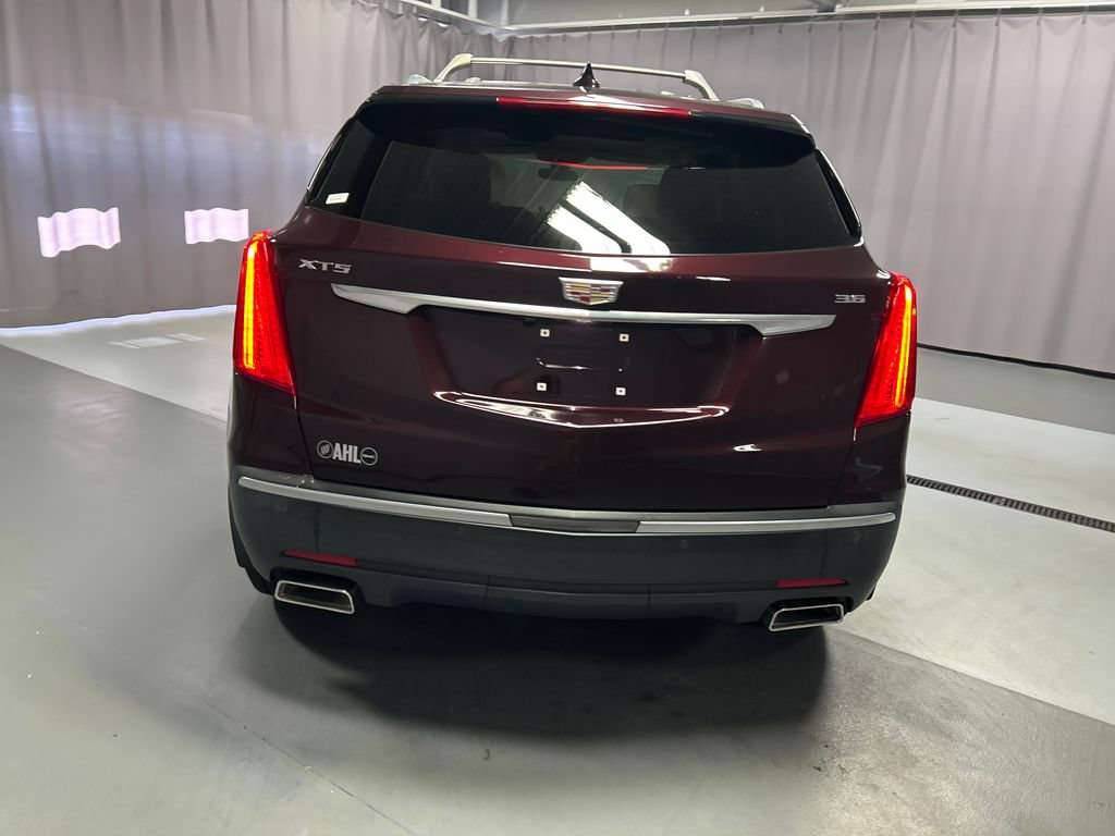 Used 2018 Cadillac XT5 Luxury w/ Driver Awareness Package FWD image 6