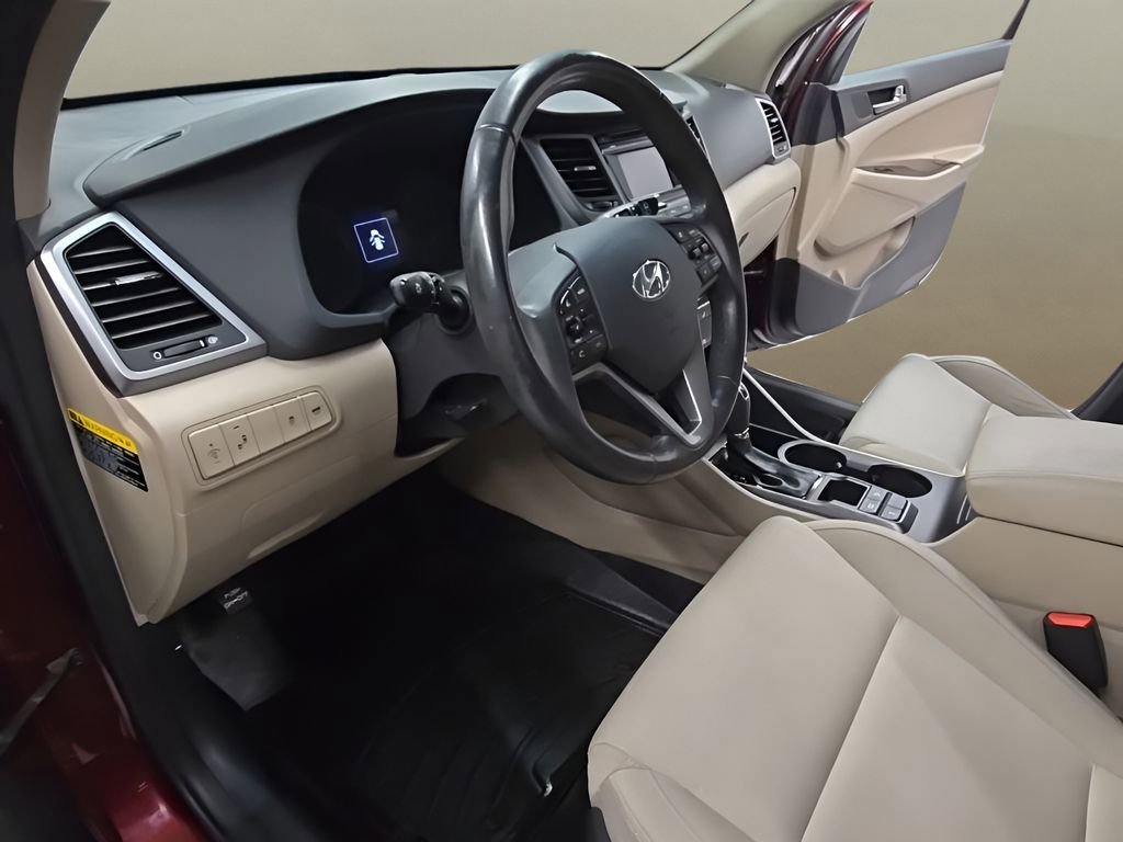 Used 2017 Hyundai Tucson Sport AWD/4WD image 12