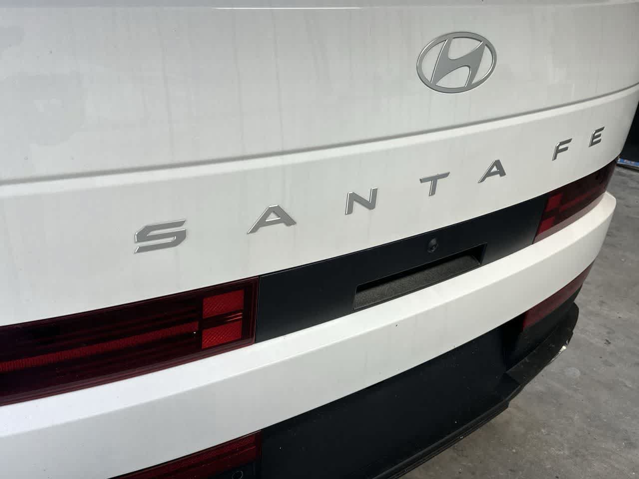 New 2027 Hyundai Santa Fe SEL FWD image 10
