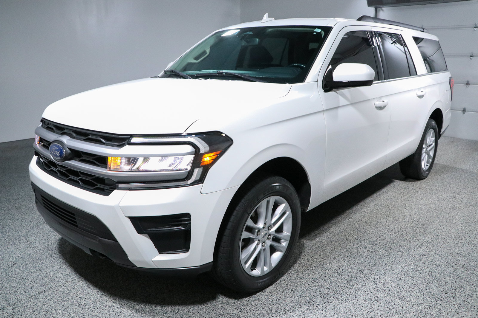 Used 2022 Ford Expedition Max XLT AWD/4WD image 35