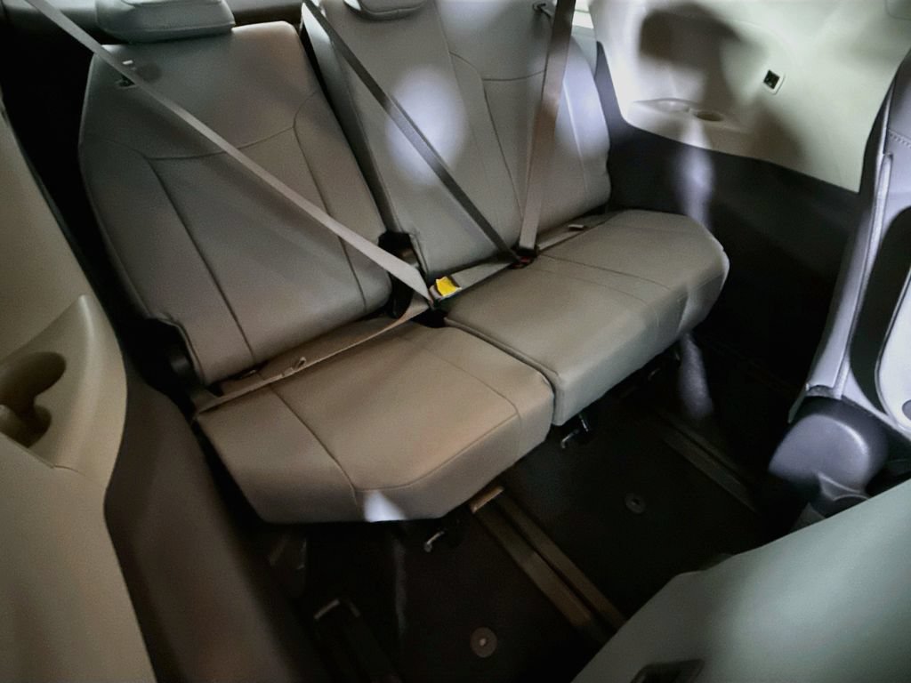 Certified 2024 Toyota Sienna Limited AWD/4WD image 31