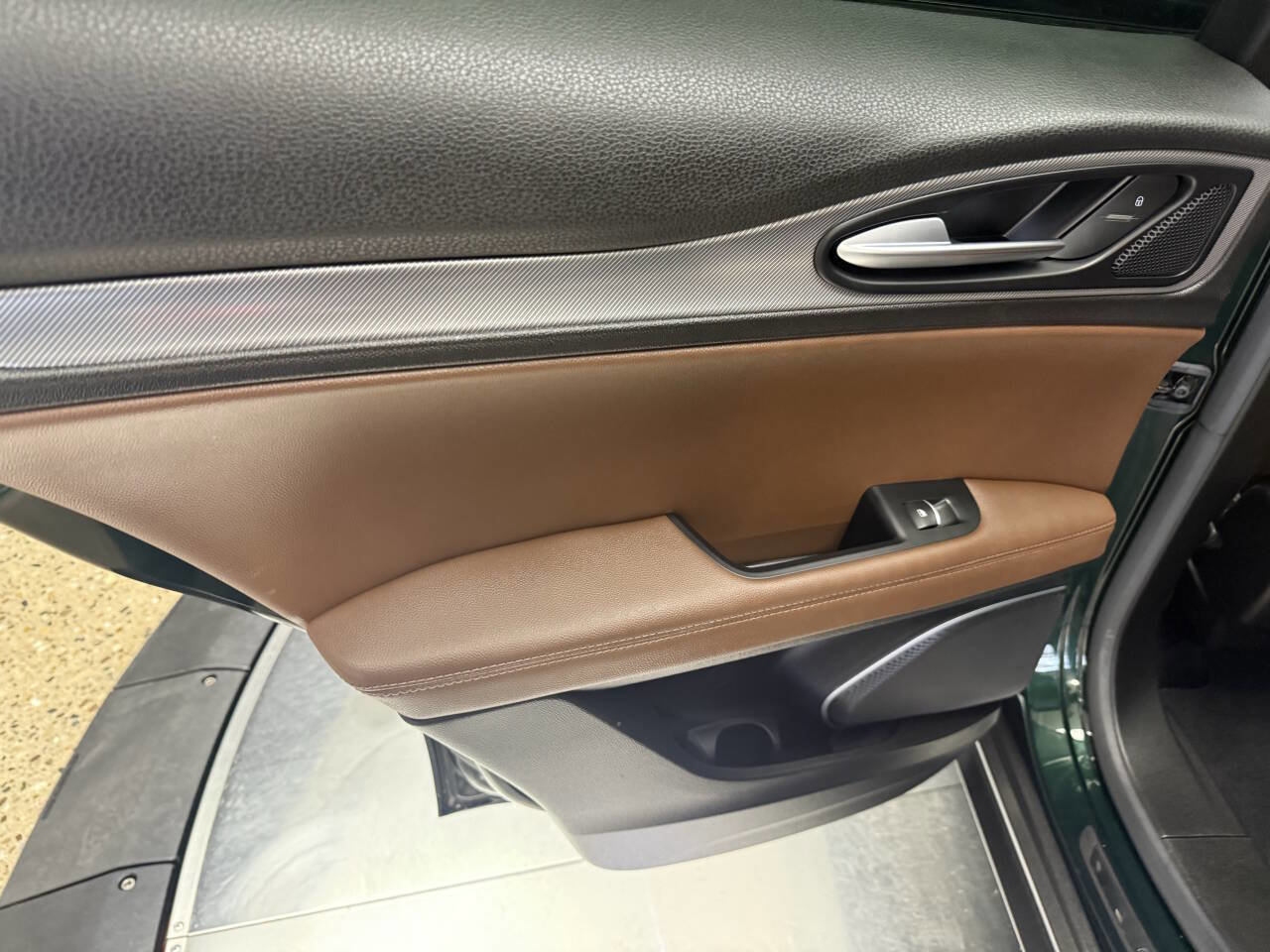 Used 2018 Alfa Romeo Stelvio Ti Sport image 22